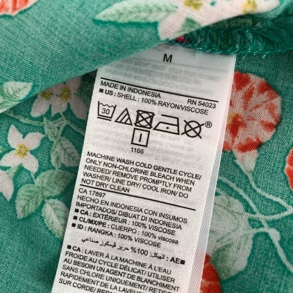 Old Navy Women Green Floral Ruffle Tank Top Size Medium - Picture 4 of 6